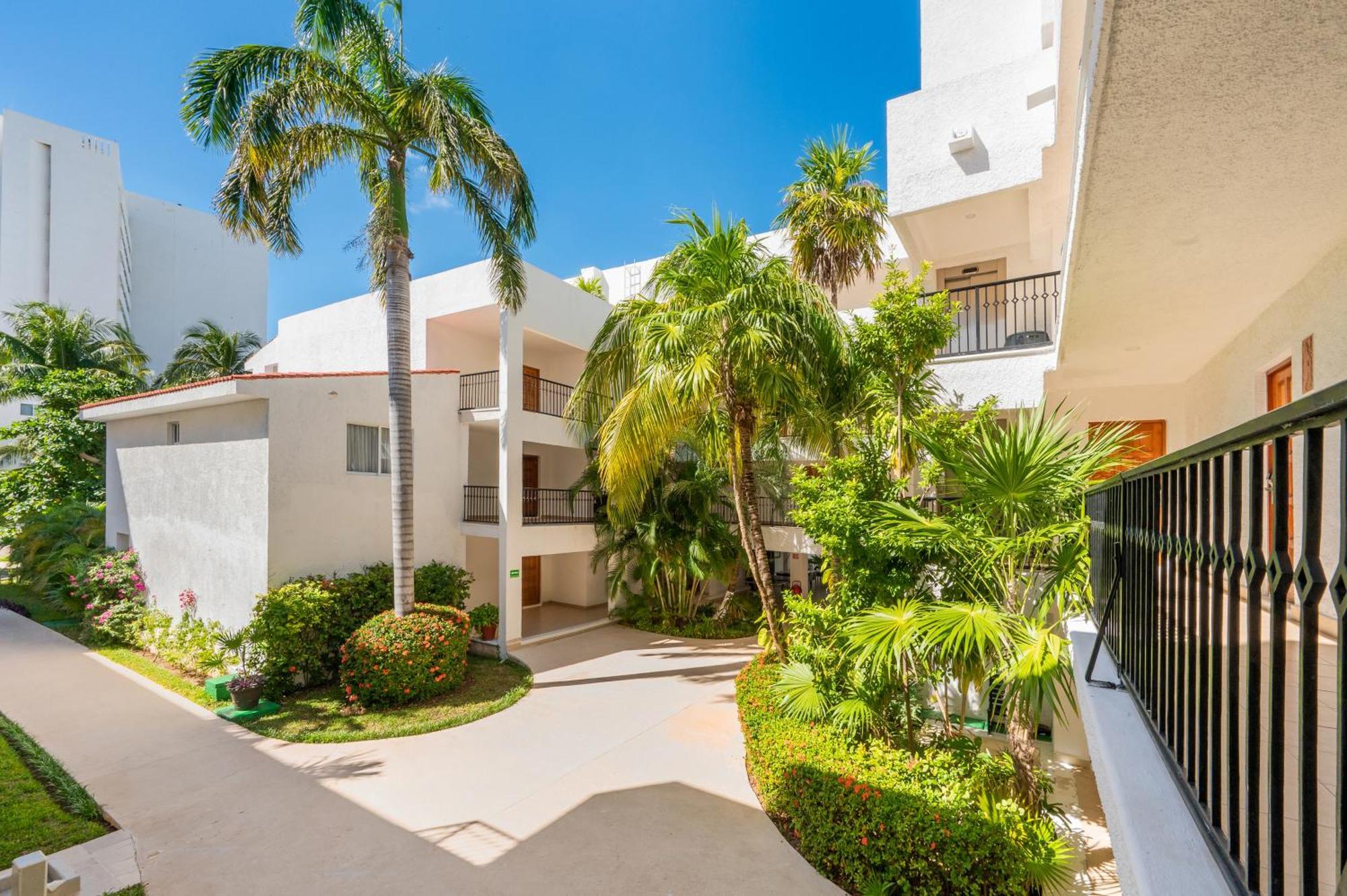Beachscape Kin Ha Villas&suites Hotel 4*